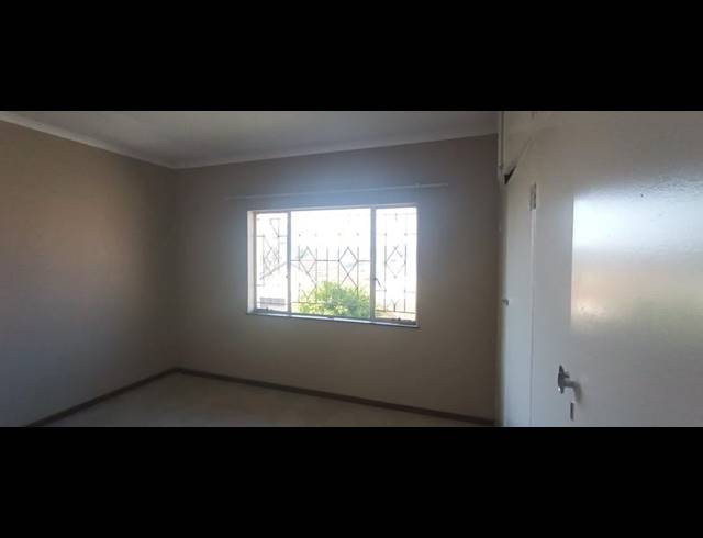 2 BEDROOM PROPERTY TO RENT IN SILVERFIELDS